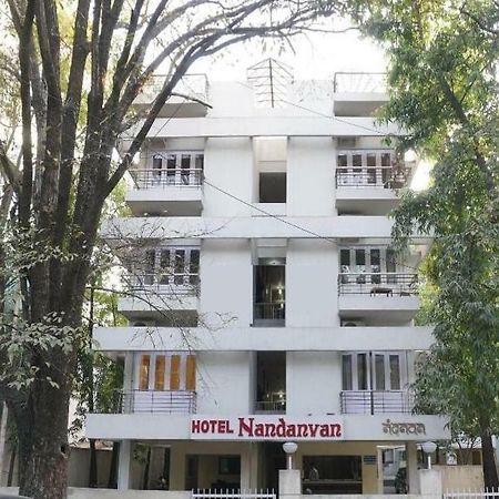 פונה Hotel Nandanvan Annexe מראה חיצוני תמונה
